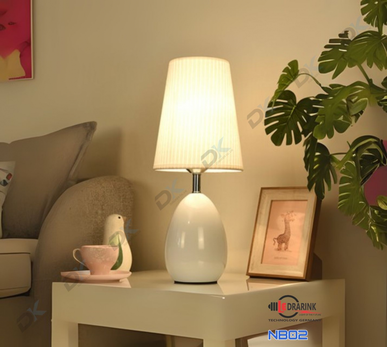       Đèn ngủ để bàn YJ02 trắng.