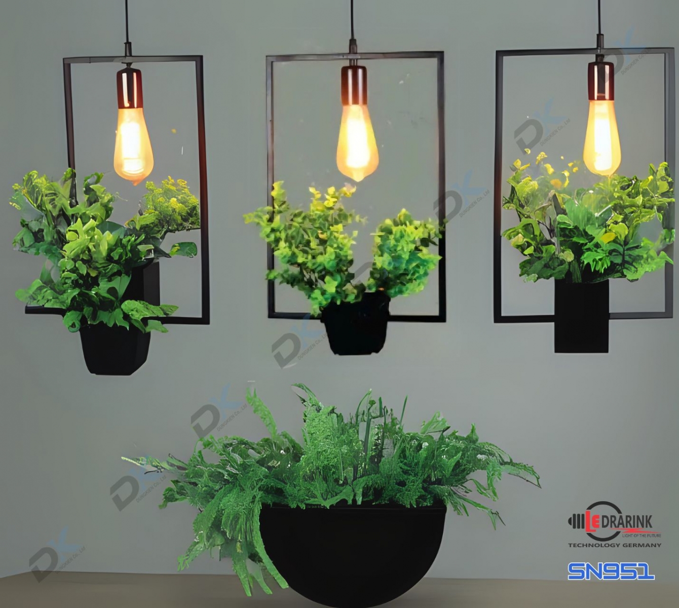       Thả sắt đen lọ hoa SN95/1