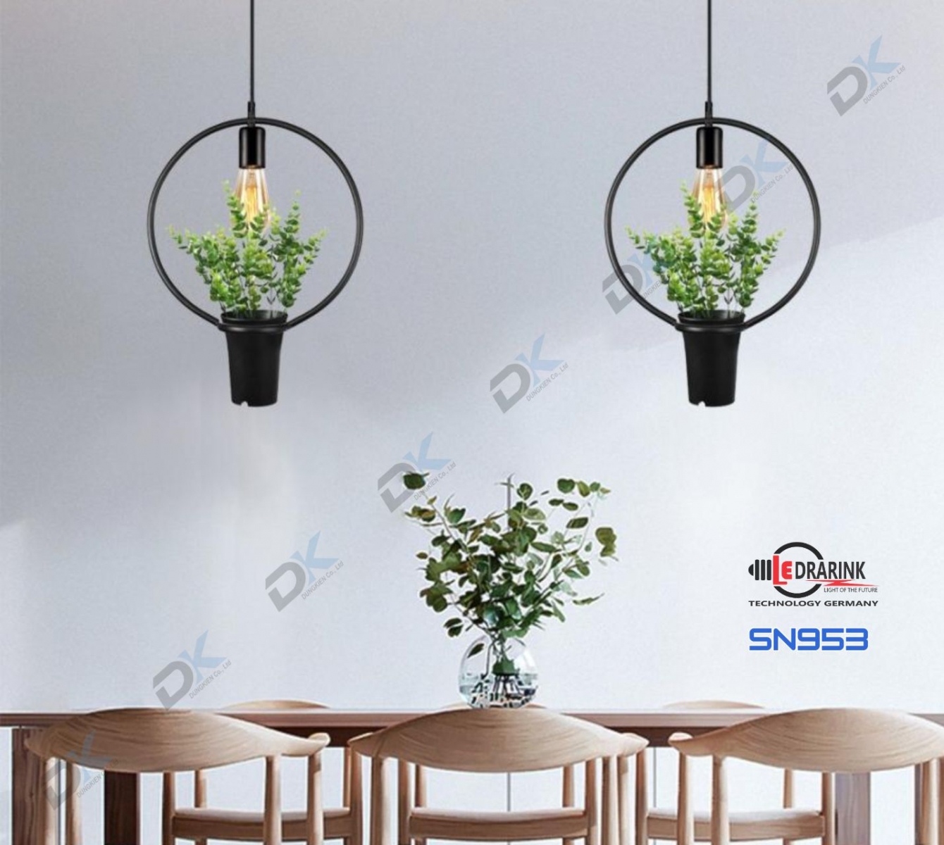       Thả sắt đen lọ hoa SN95/3