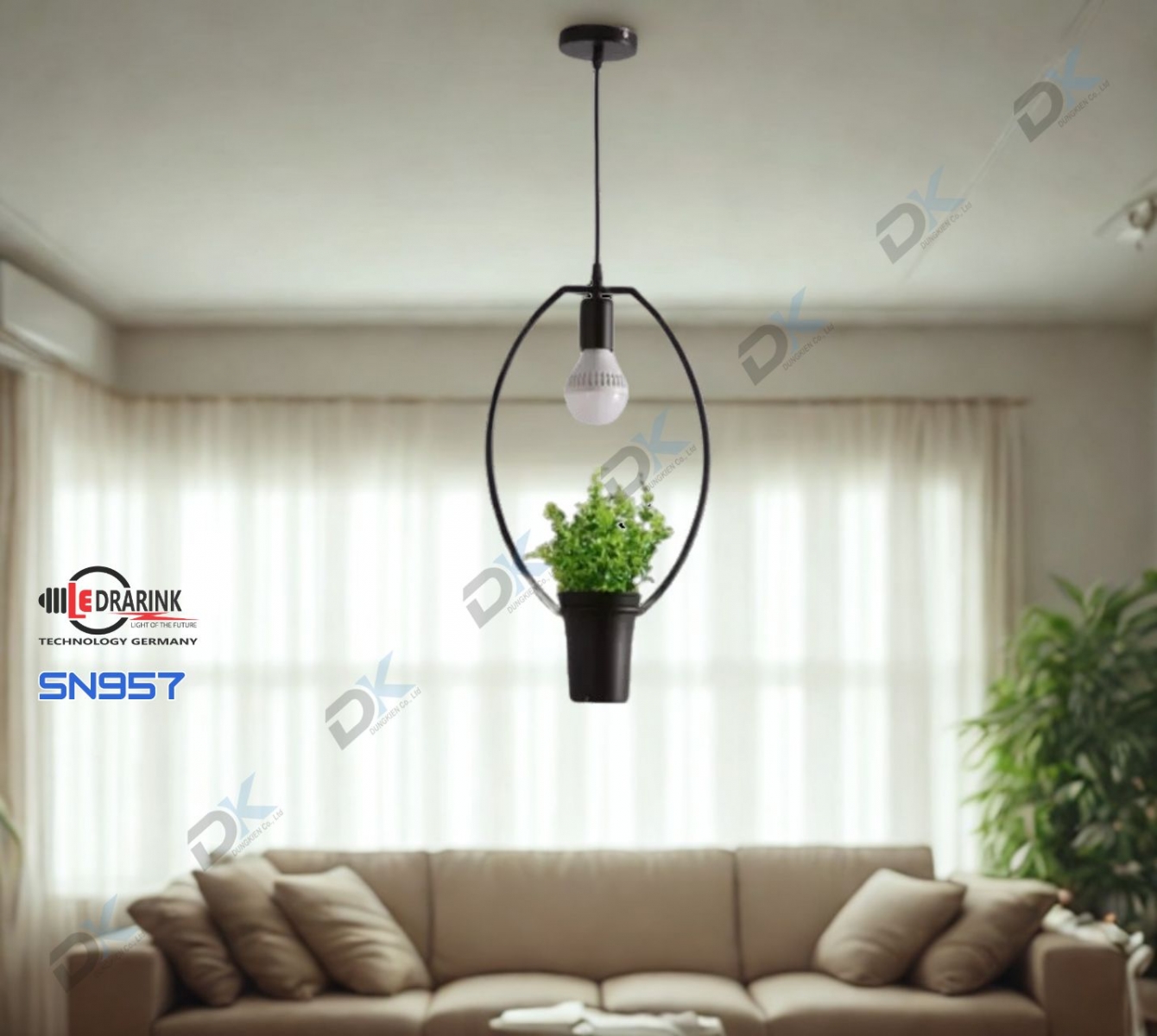       Thả sắt đen lọ hoa SN95/7